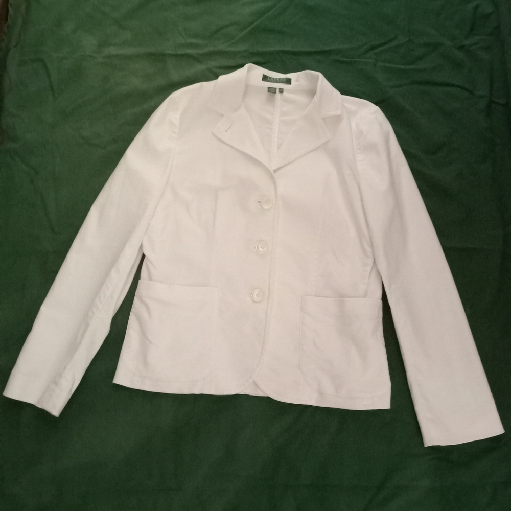 Ralph LAUREN WHITE PETITE BLAZER. BUTTON DOWN